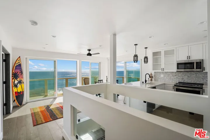 11838 Ebbtide Lane, Malibu, California 90265