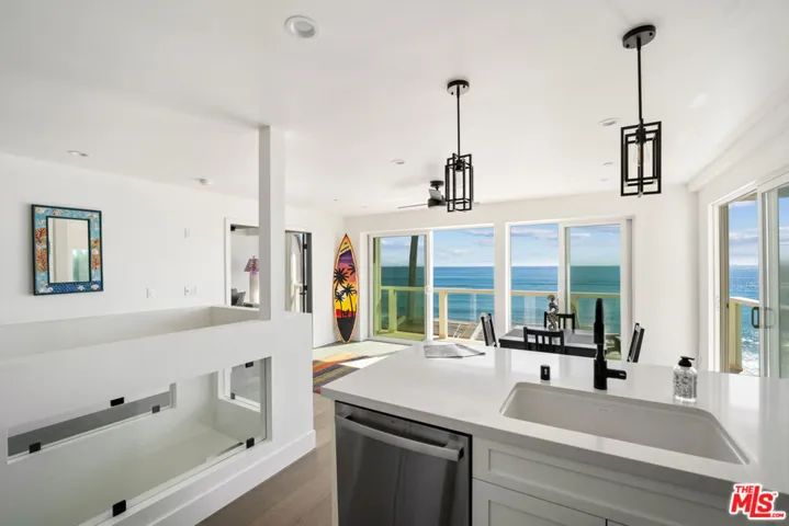 11838 Ebbtide Lane, Malibu, California 90265