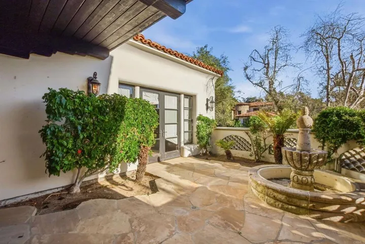 18325 Calle La Serra, Rancho Santa Fe, California 92091