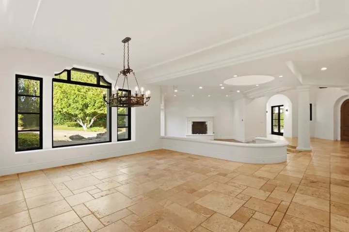 18325 Calle La Serra, Rancho Santa Fe, California 92091