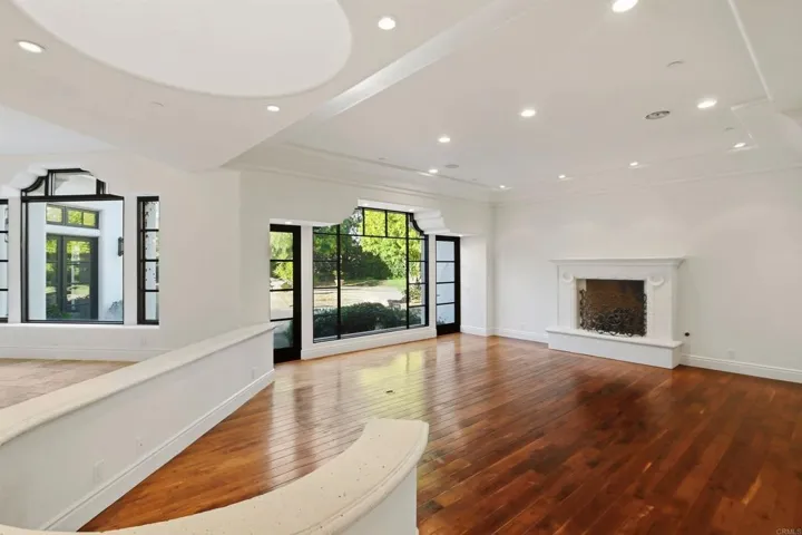 18325 Calle La Serra, Rancho Santa Fe, California 92091