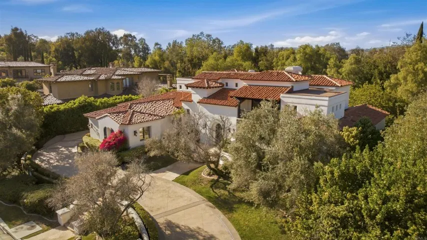 18325 Calle La Serra, Rancho Santa Fe, California 92091