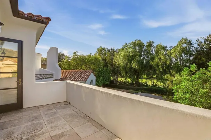 18325 Calle La Serra, Rancho Santa Fe, California 92091