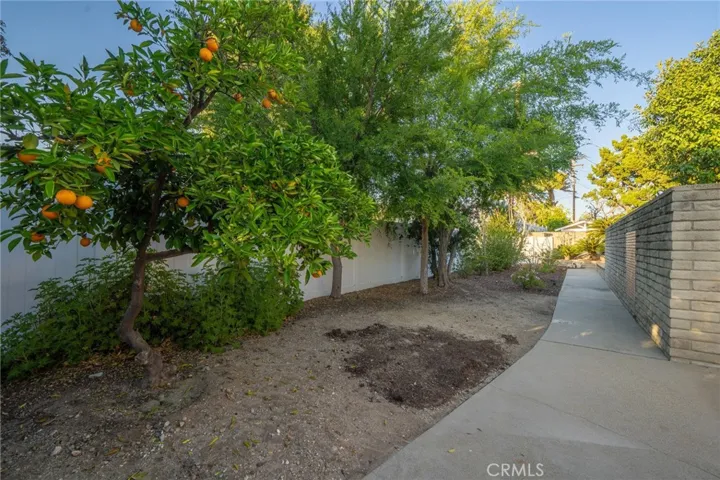 897 Ottawa Drive, Claremont, California 91711