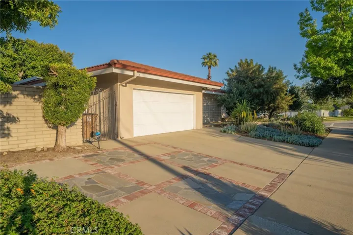 897 Ottawa Drive, Claremont, California 91711