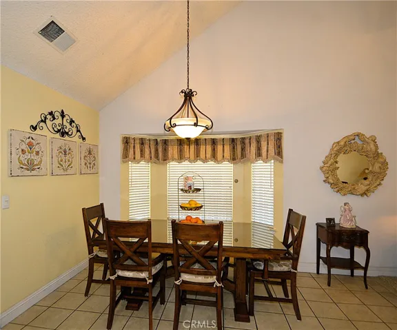 dining area off kitchen