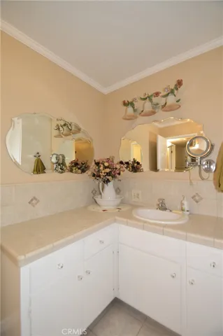 Main bathroom