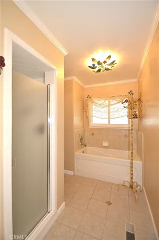 Main bathroom