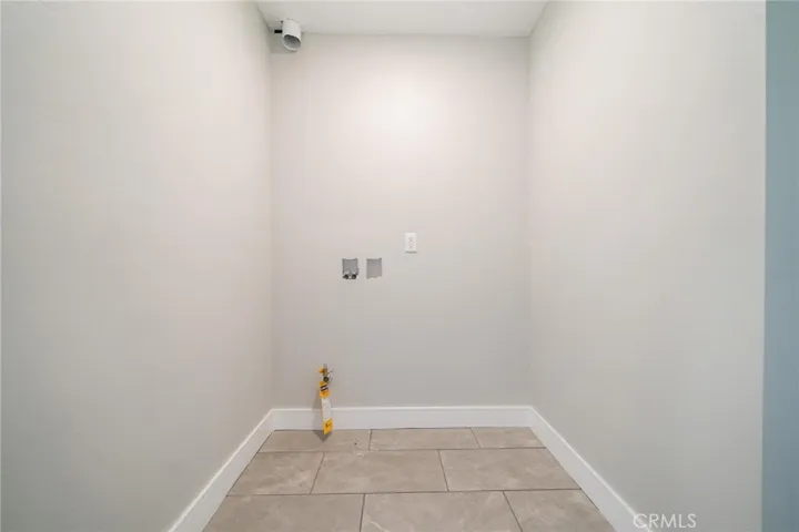 Photos shown are from the property prior to current tenants. Actual conditions may vary.