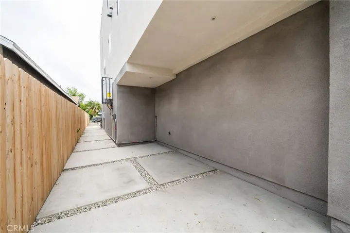 Photos shown are from the property prior to current tenants. Actual conditions may vary.