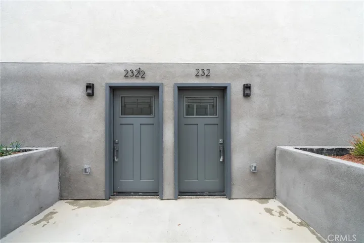 Photos shown are from the property prior to current tenants. Actual conditions may vary.