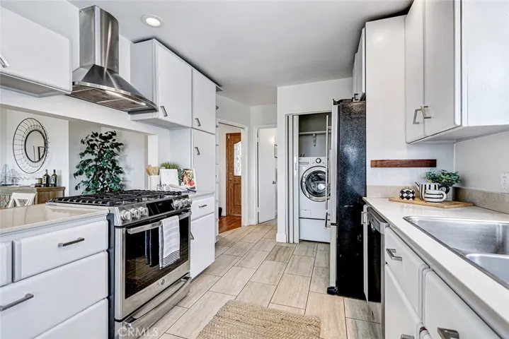 404 Hanford Avenue, San Pedro, California 90732