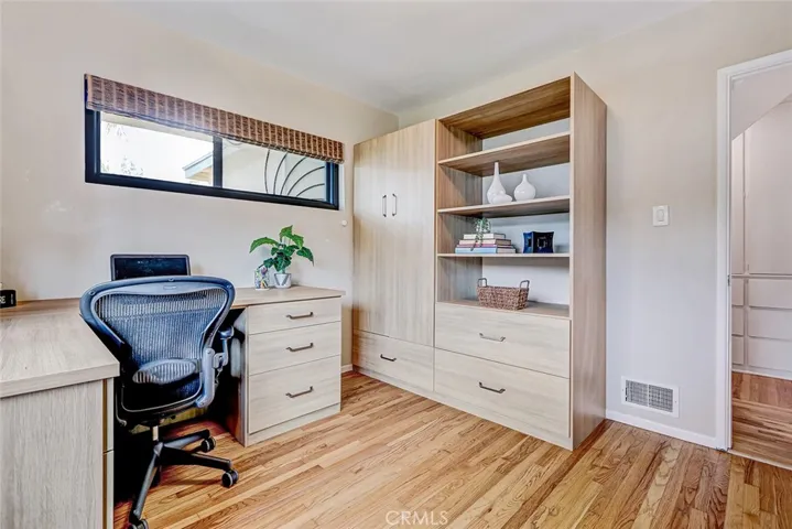 Second view of the 4th bedroom (on 1st floor)