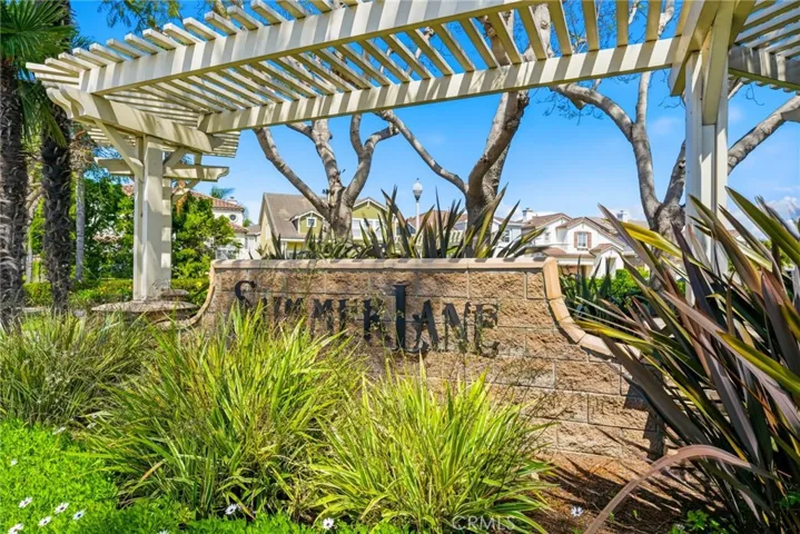 Welcome to the highly sought after SummerLane community.
