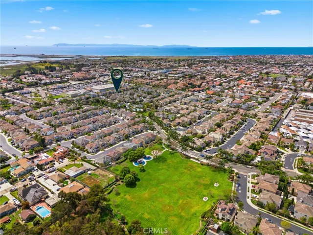 Aerial showcasing proximity to the beach and neighborhood parks!