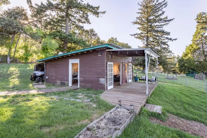 20255 Skyline Boulevard, Woodside, California 94062
