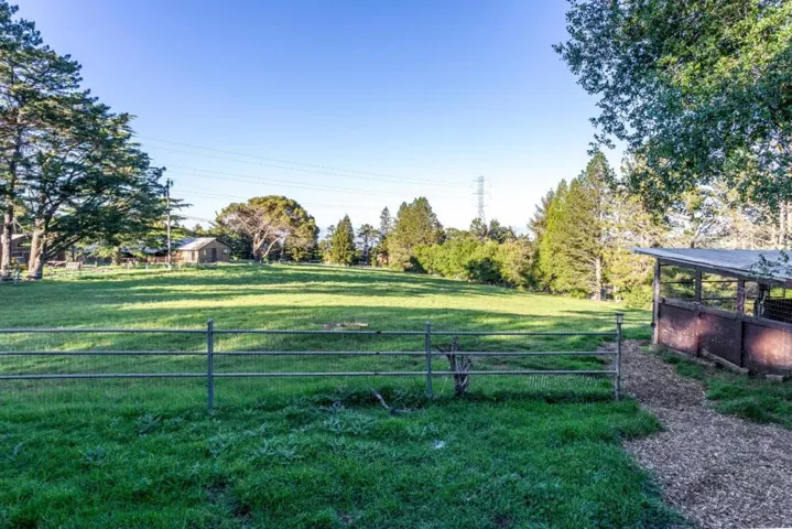 20255 Skyline Boulevard, Woodside, California 94062