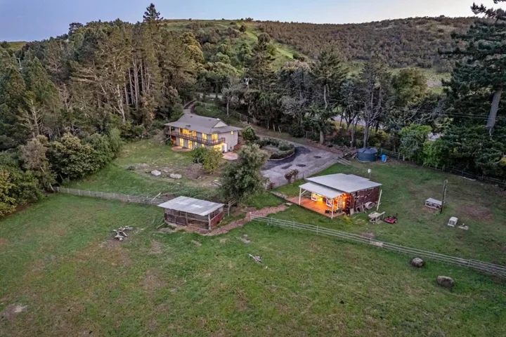 20255 Skyline Boulevard, Woodside, California 94062