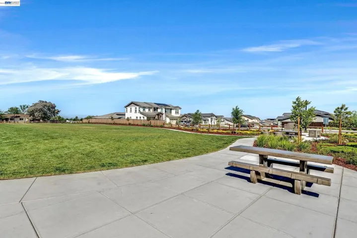 Pheasant Meadows Community Park - Rosalina Park