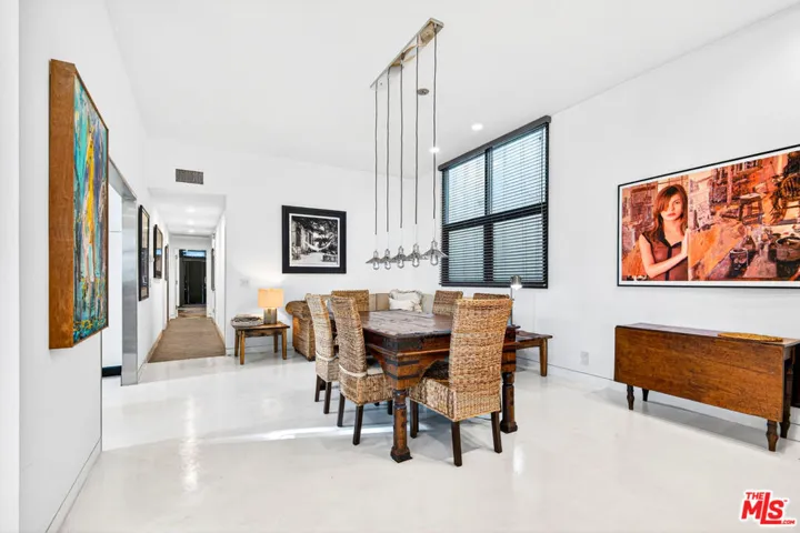 11 Voyage Street, Marina Del Rey, California 90292