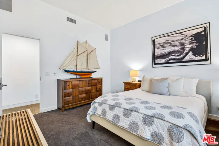 11 Voyage Street, Marina Del Rey, California 90292