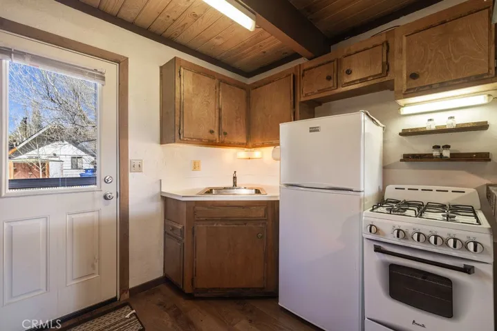 1029 Sequoia Drive, Big Bear, California 92314