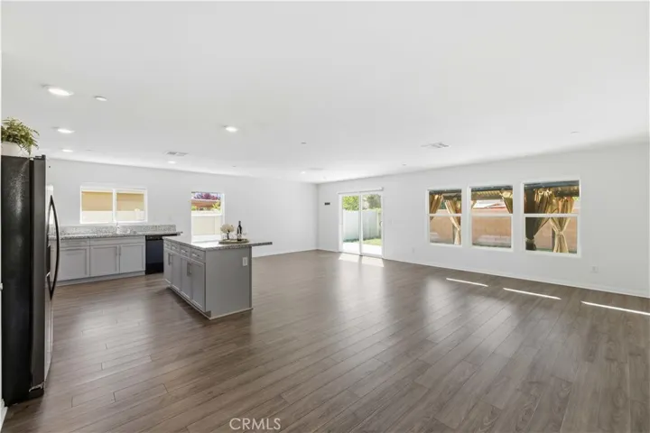 44745 Aspen St, Lancaster, California 93535
