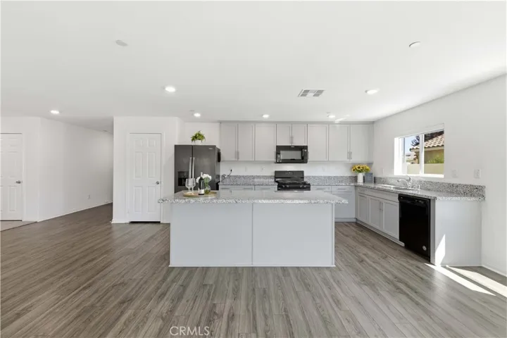 44745 Aspen St, Lancaster, California 93535