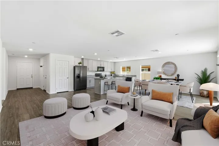 44745 Aspen St, Lancaster, California 93535