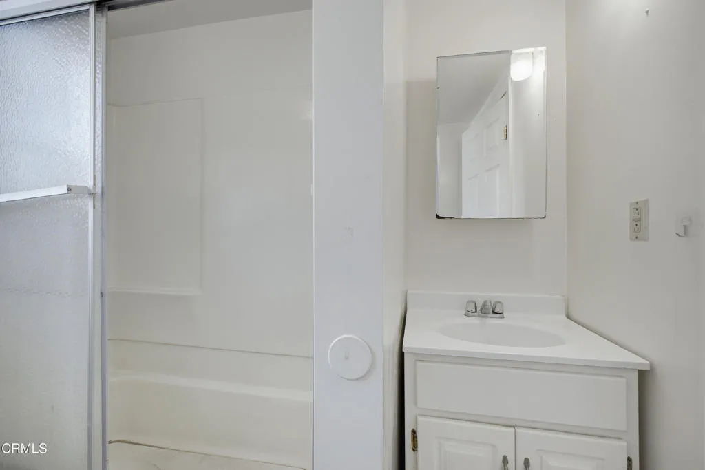 egpimaging_1032SWestlakeAve_041_FLEXMLS