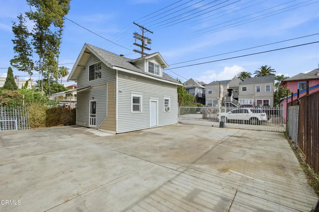 egpimaging_1032SWestlakeAve_032_FLEXMLS