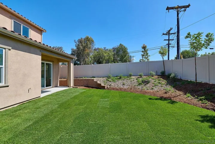 793 Michael Ct, Vista, California 92081
