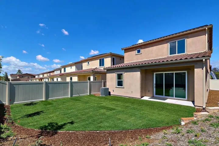 793 Michael Ct, Vista, California 92081