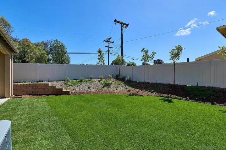 793 Michael Ct, Vista, California 92081