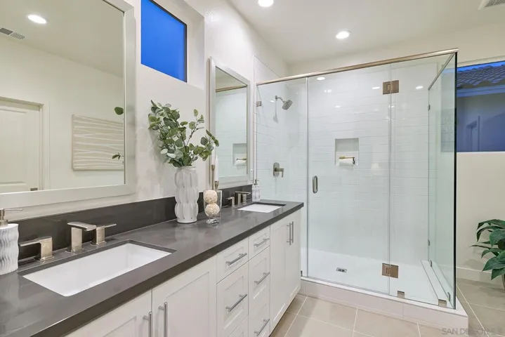 793 Michael Ct, Vista, California 92081
