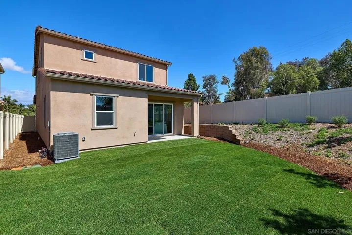 793 Michael Ct, Vista, California 92081