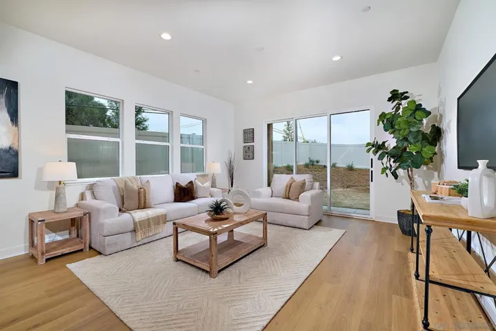 793 Michael Ct, Vista, California 92081