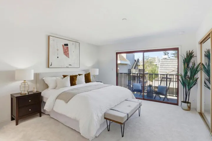4159 El Camino Way M, Palo Alto, California 94306