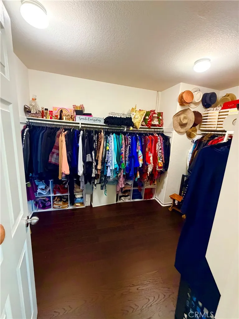 Master Bedroom walk in closet