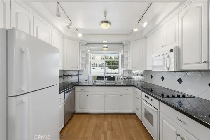29641 211 S Western S 211, Rancho Palos Verdes, California 90275 — photo 5