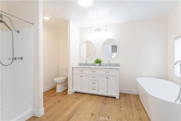 Primary Suite Bathroom