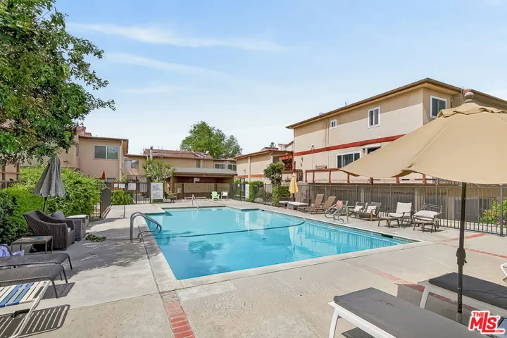 Community pool