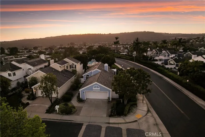 2 Haverhill, Laguna Niguel, California 92677