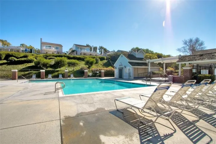 2 Haverhill, Laguna Niguel, California 92677