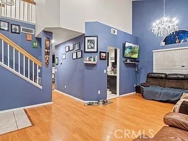 LIVING ROOM 1