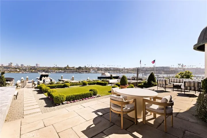 2116 E Balboa Boulevard, Newport Beach, California 92661