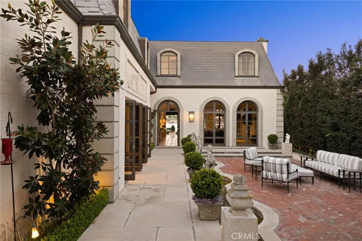 2116 E Balboa Boulevard, Newport Beach, California 92661