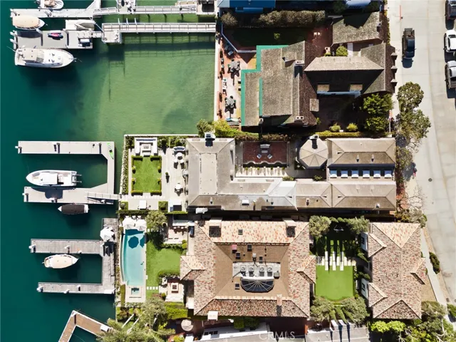 2116 E Balboa Boulevard, Newport Beach, California 92661