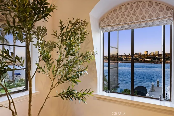 2116 E Balboa Boulevard, Newport Beach, California 92661