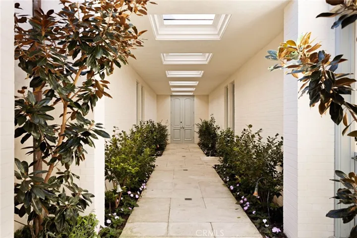 2116 E Balboa Boulevard, Newport Beach, California 92661